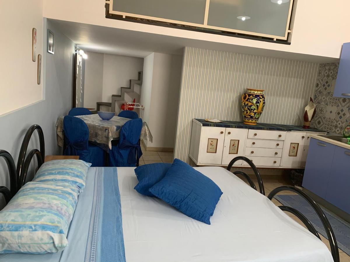 Loft Rapisardi Apartment Catania Bagian luar foto